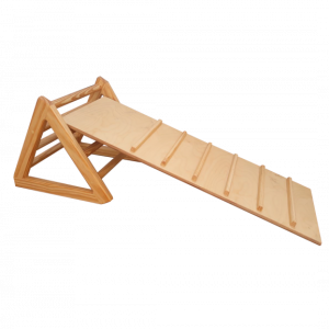 Triángulo pequeño inspiración Pikler con rampa